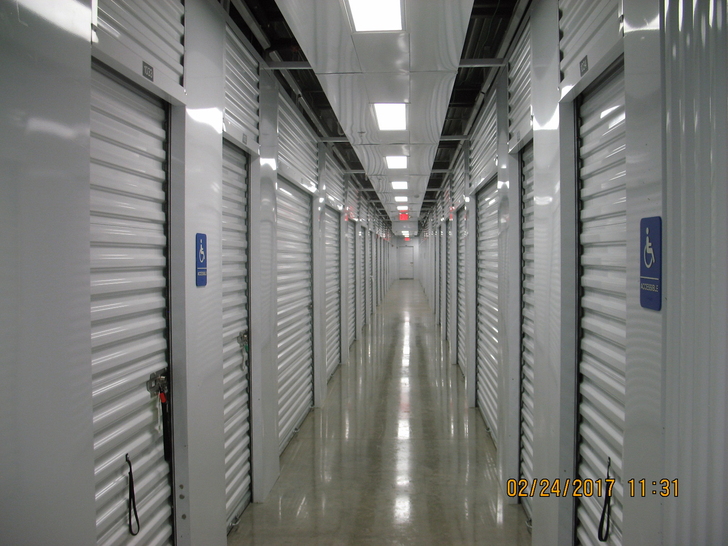 JM Page ( Extra Space 2100 IH 35) 05